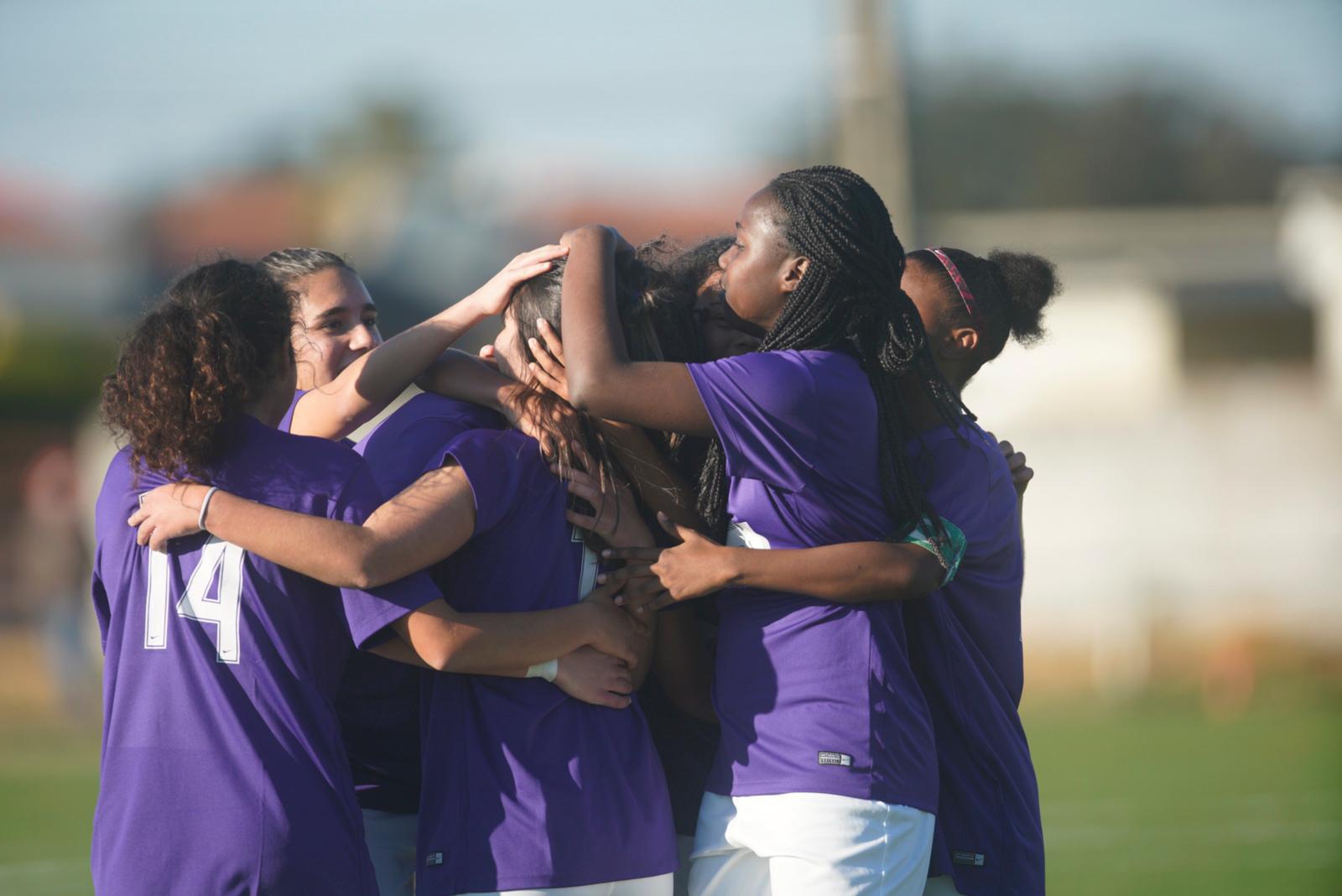 Avaliação técnica do Interassociações de futebol feminino sub-17 com triunfo da AF Setúbal