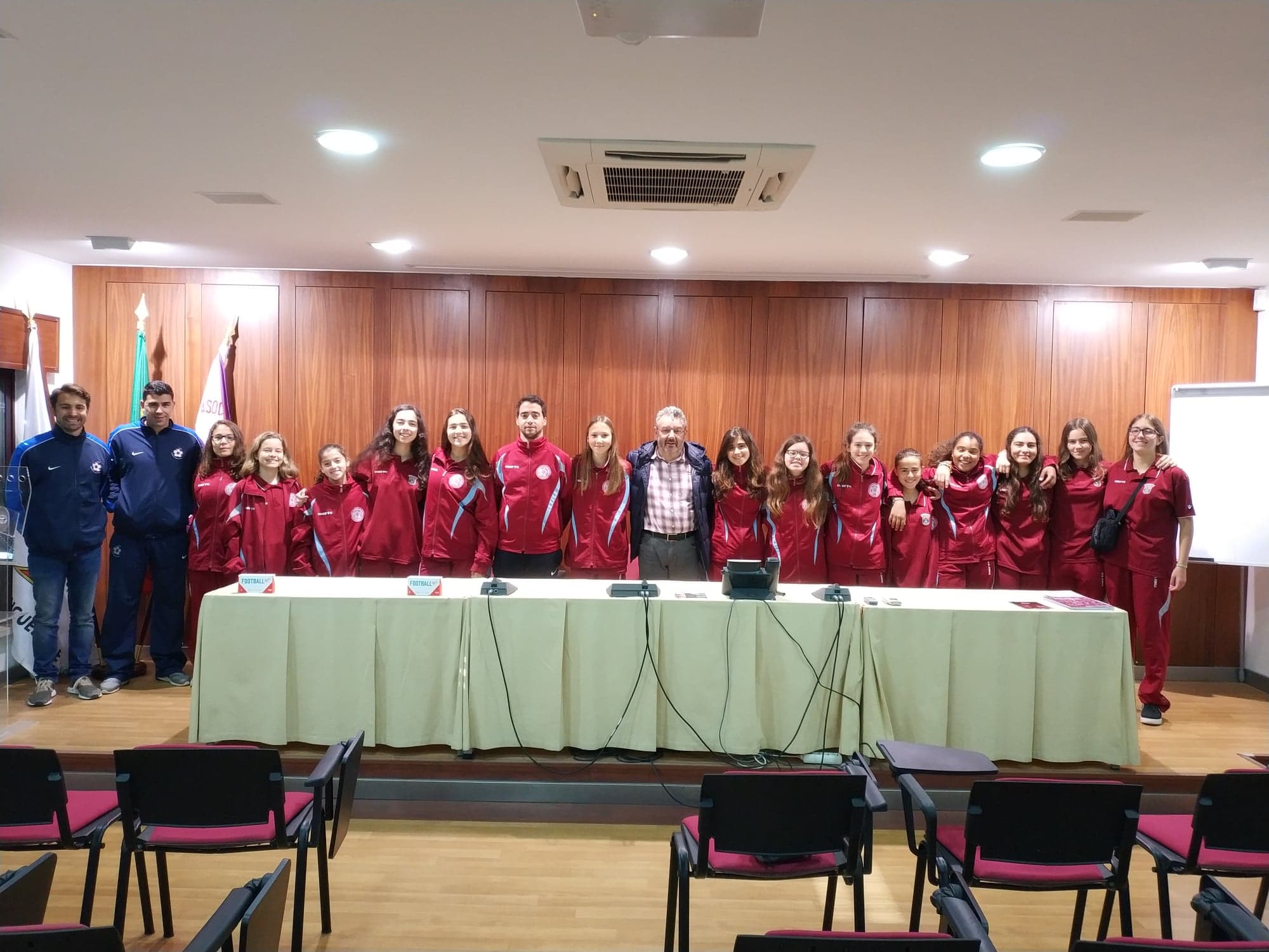 Seleção Sub 14 De Futebol Feminino Em Estreia No Interassociações Para A História Associação 8537