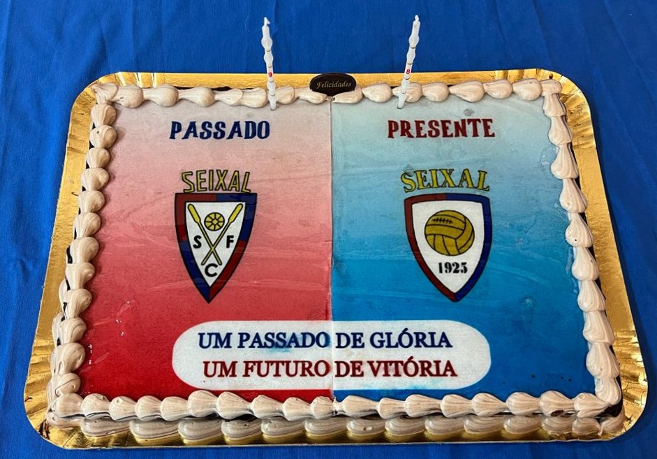 Bolo de aniversário futebol FCP Porto – Love In a Cake