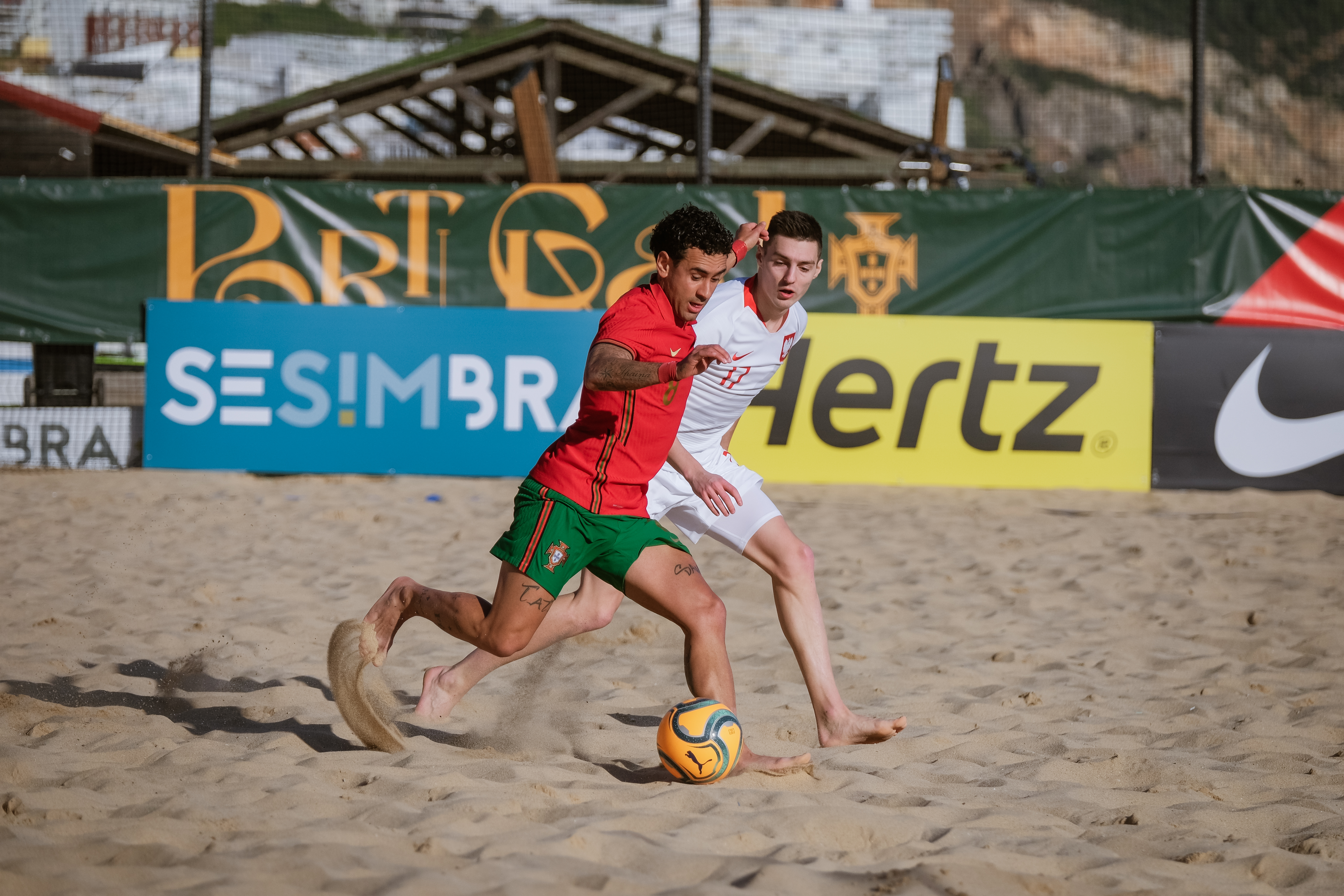 Seleção nacional de futebol de praia brilhou nas areias de Sesimbra
