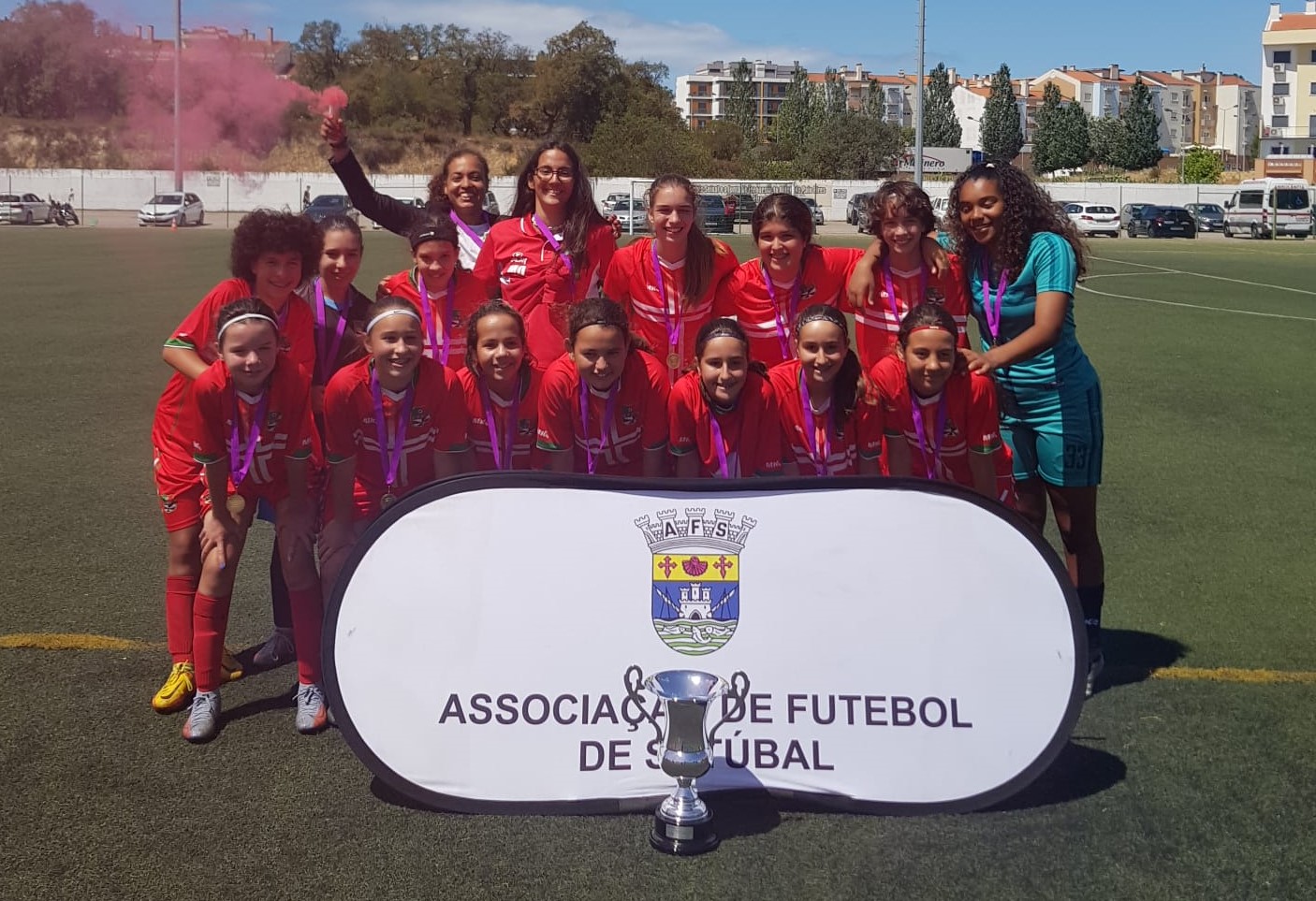 Escola FF Setúbal arrecadou a Taça AFS de iniciadas de futebol