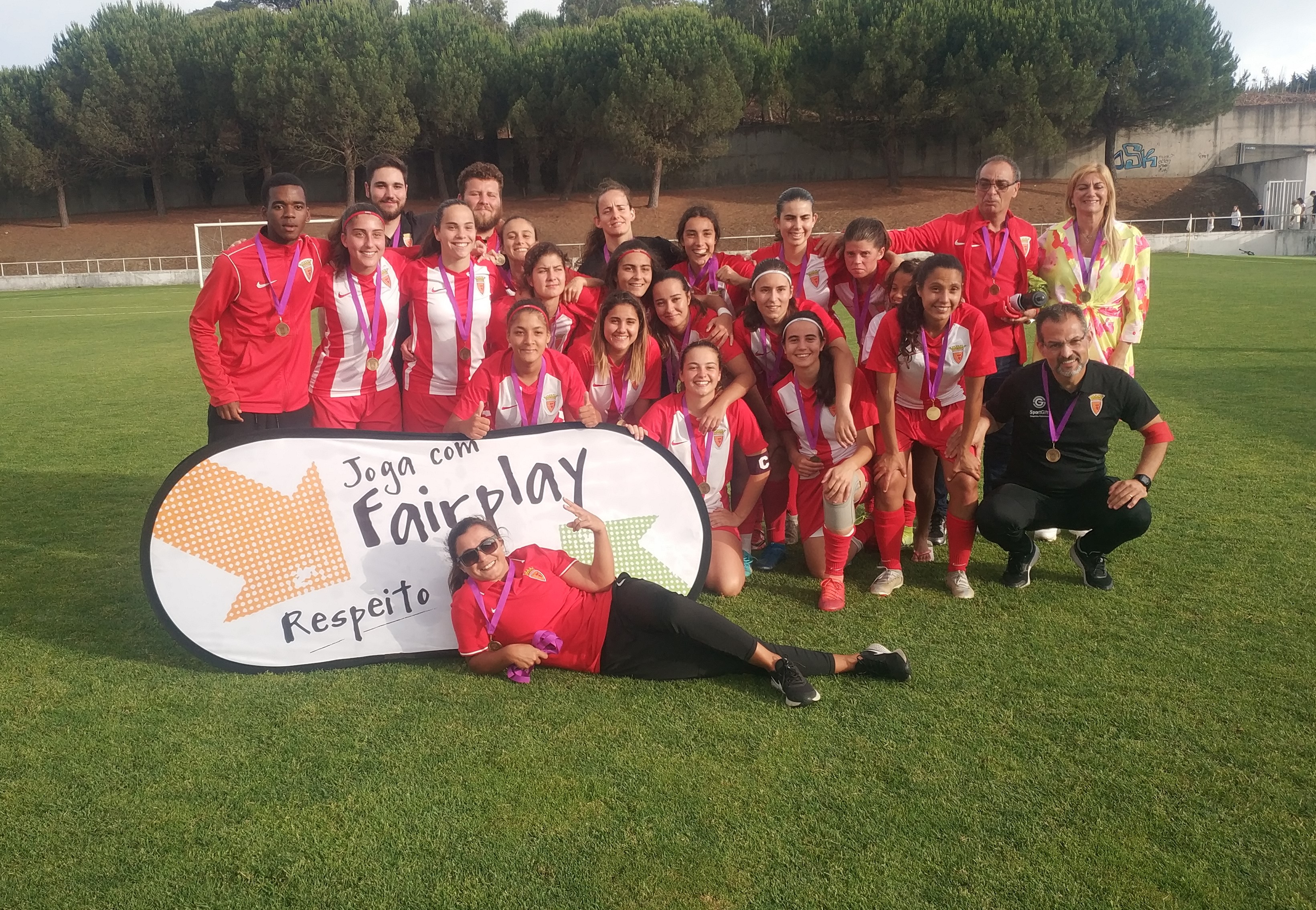 Jogo do Amora FC nas meias finais da Taça de Portugal Feminina com apoio  solidário para animais - Diário do Distrito