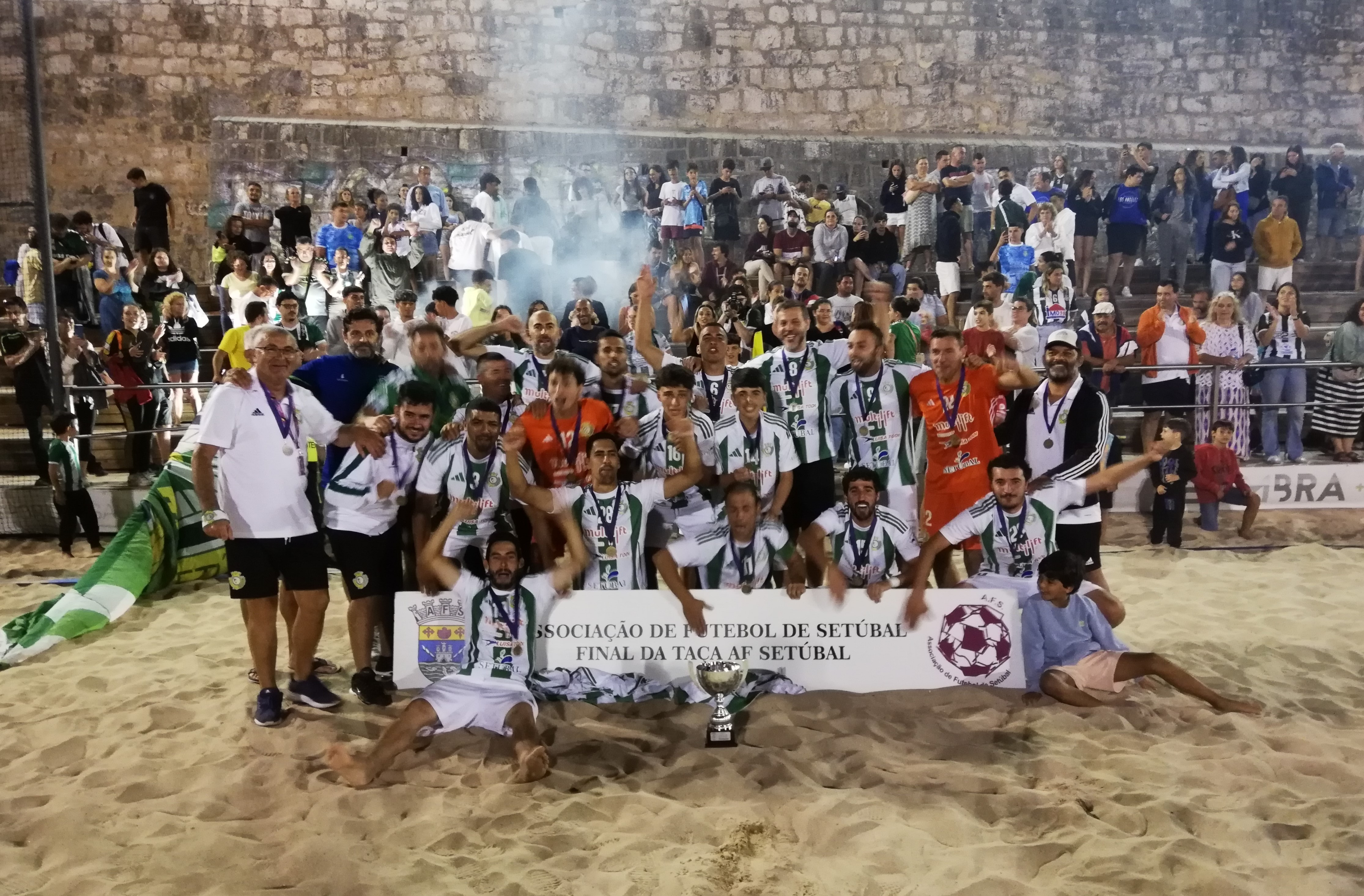 Vitória FC conquista a Taça AFS de futebol de praia