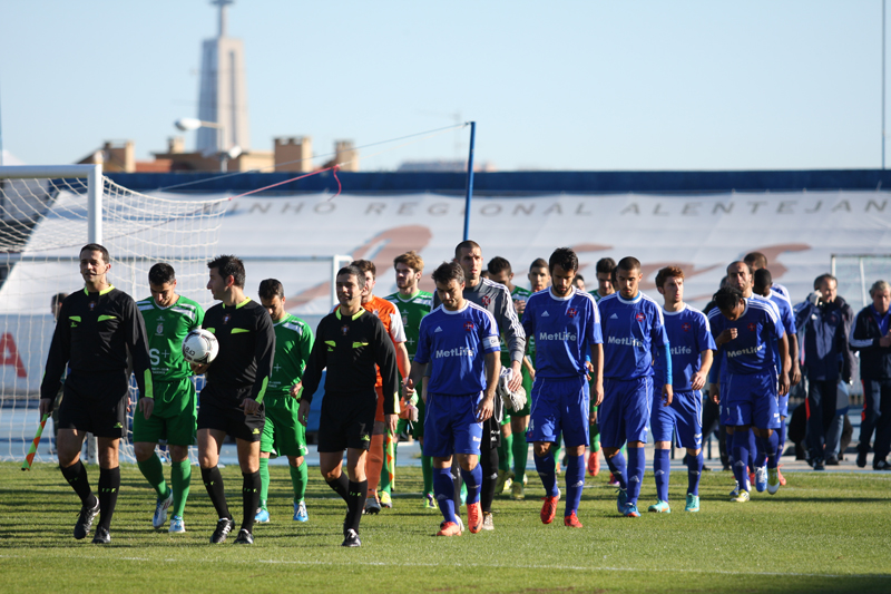 Belenenses trava grande caminhada do Fabril na Taça de Portugal