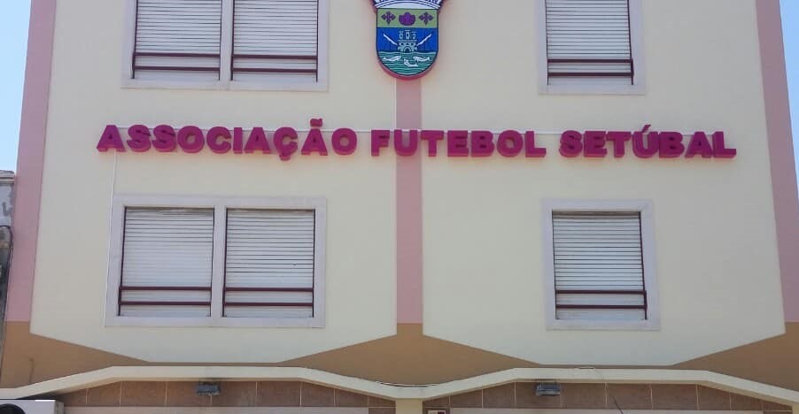 Dia de Todos os Santos - Encerramento dos serviços da AF Setúbal