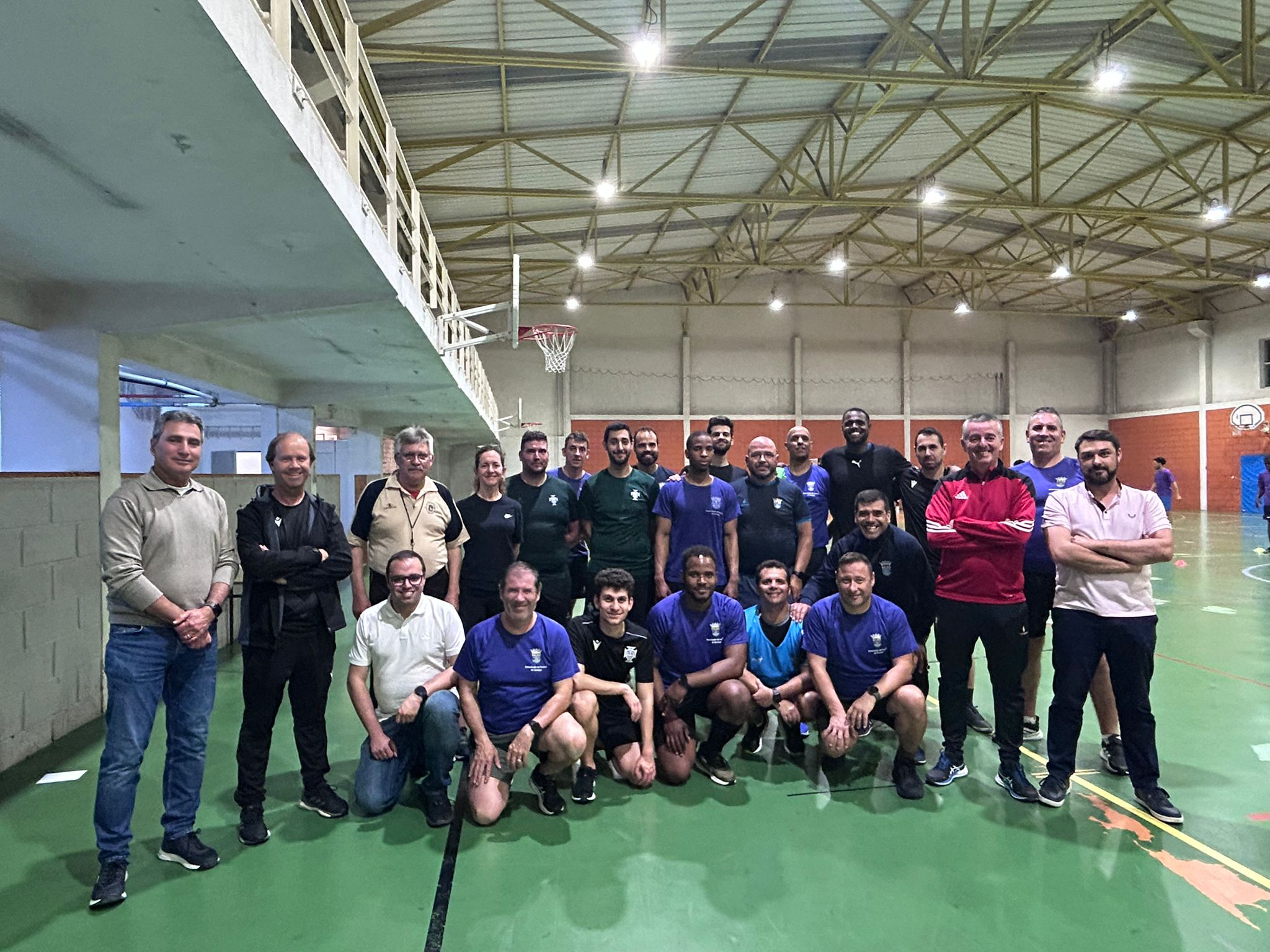 Centro de treinos para a arbitragem do futsal distrital recebe visita federativa 
