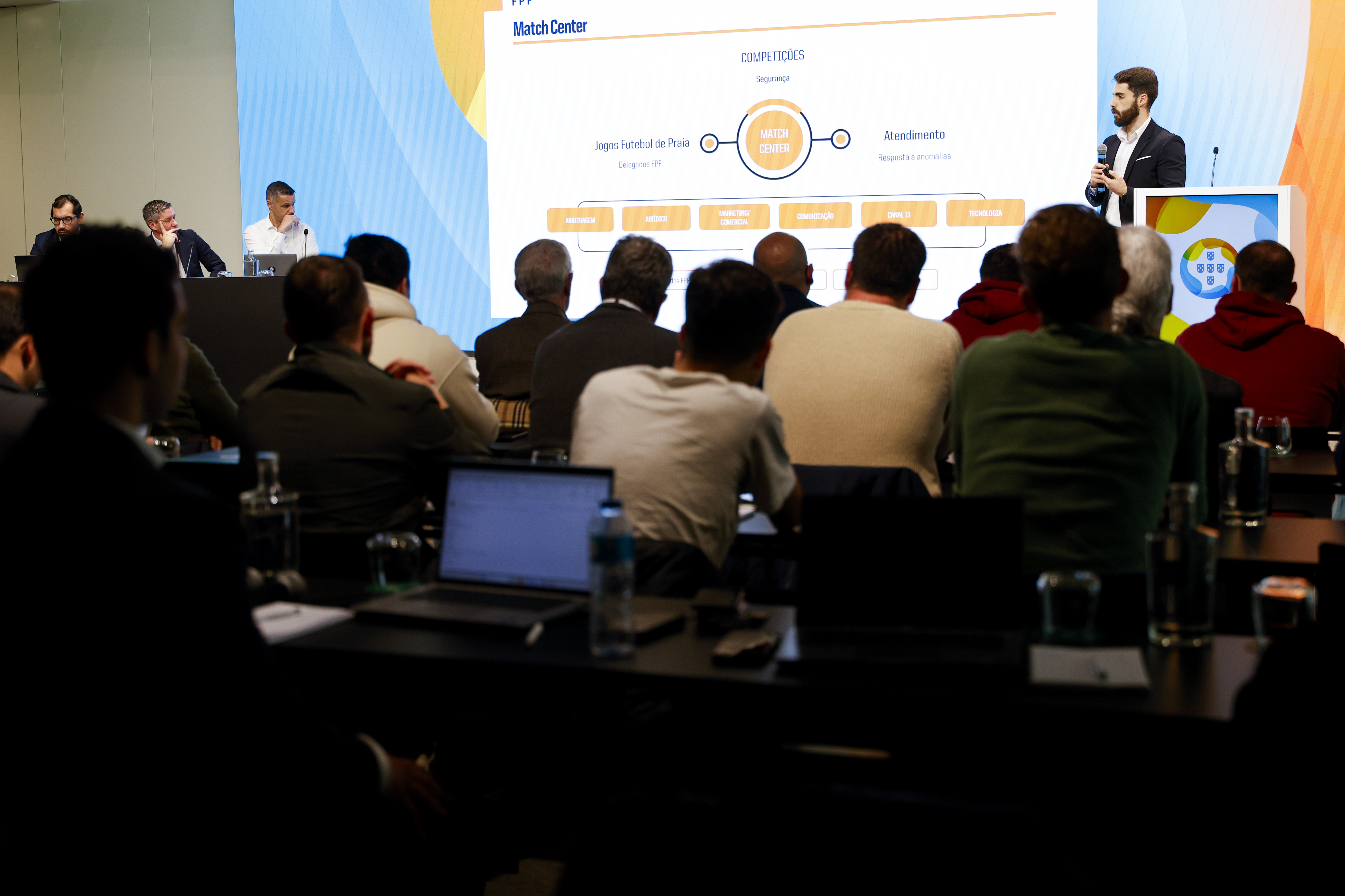 AF Setúbal representada no 1.º Workshop de Futebol de Praia 